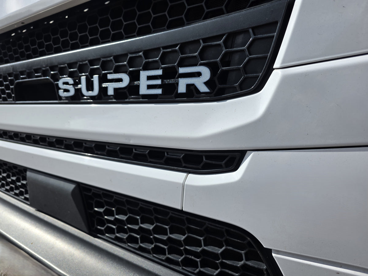 Custom 3D Printed SUPER Badge for Scania Next Gen – Lower Grill White on Black