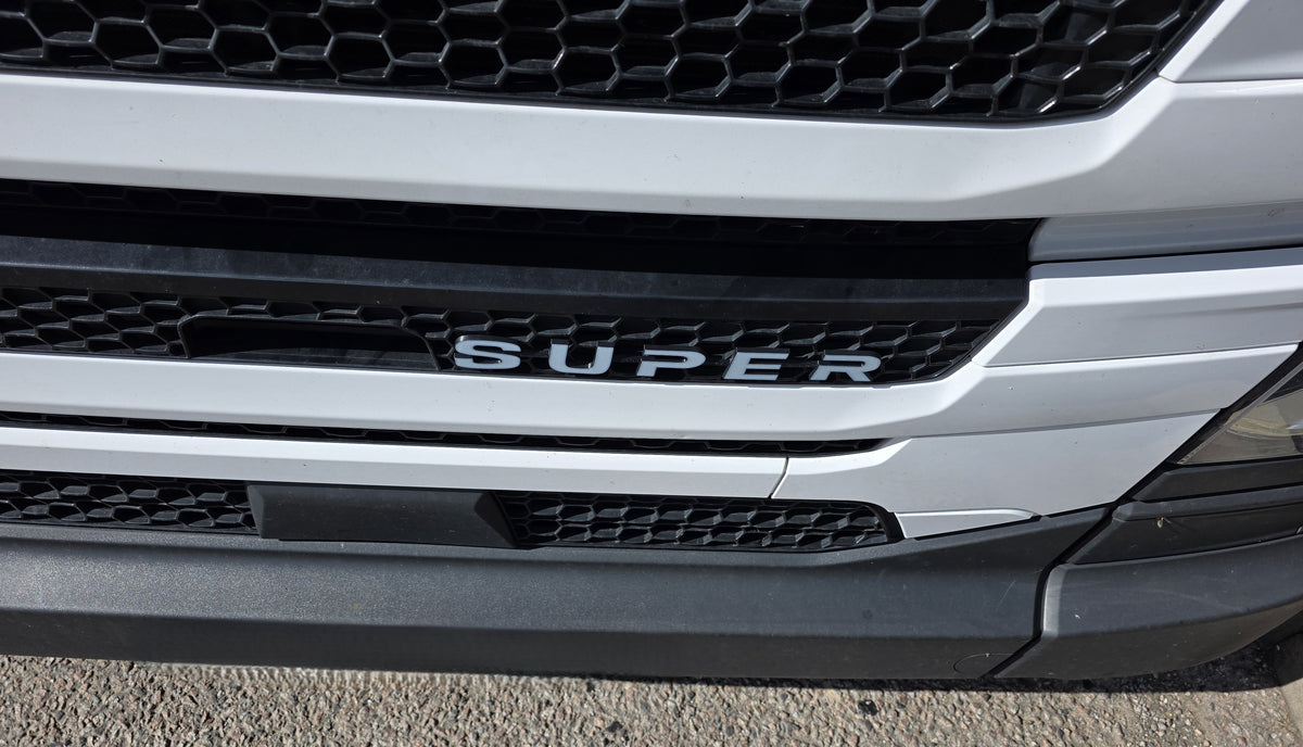 Custom 3D Printed SUPER Badge for Scania Next Gen – Lower Grill White on Black