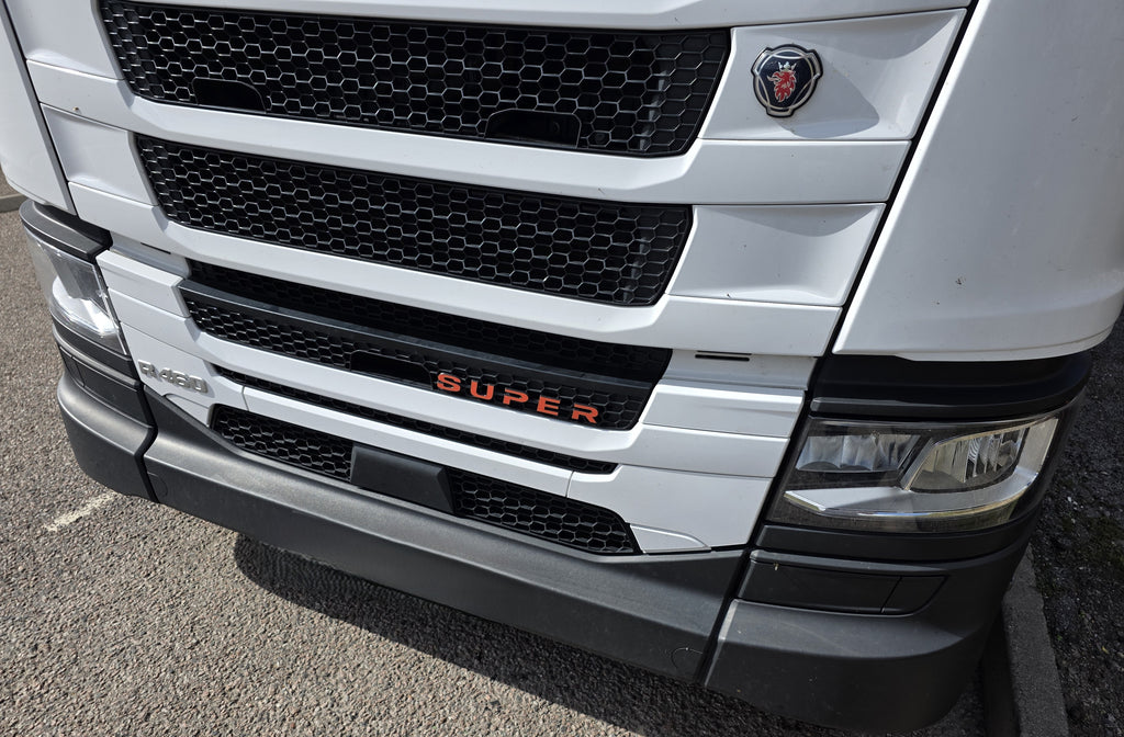 Custom 3D Printed SUPER Badge for Scania Next Gen – Lower Grill Edition Red on Black