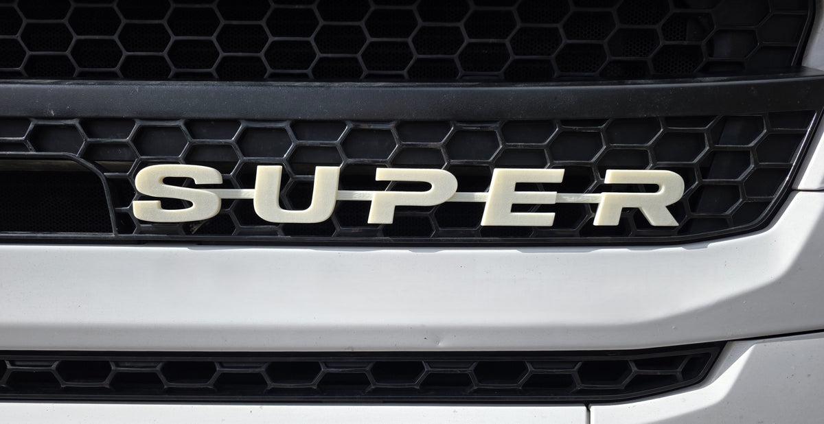 Custom 3D Printed SUPER Badge for Scania Next Gen – Lower Grill White